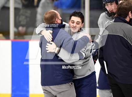 Thumbnail 2 in Kent vs. Avon Old Farms (Avon Christmas Classic Final) photogallery.