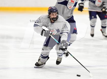 Thumbnail 1 in Kent vs. Avon Old Farms (Avon Christmas Classic Final) photogallery.