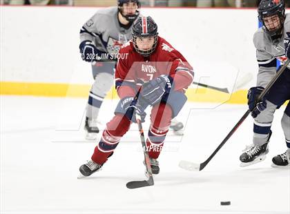 Thumbnail 2 in Kent vs. Avon Old Farms (Avon Christmas Classic Final) photogallery.