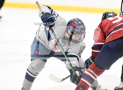 Thumbnail 3 in Kent vs. Avon Old Farms (Avon Christmas Classic Final) photogallery.