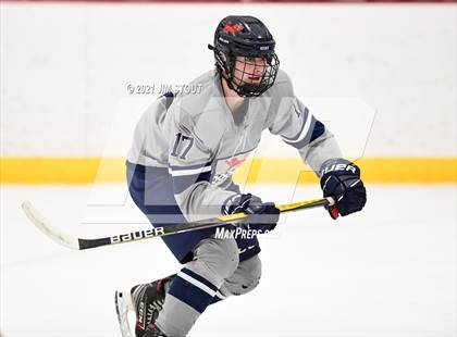 Thumbnail 3 in Kent vs. Avon Old Farms (Avon Christmas Classic Final) photogallery.