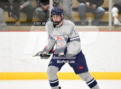 Thumbnail 3 in Kent vs. Avon Old Farms (Avon Christmas Classic Final) photogallery.