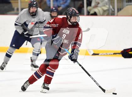 Thumbnail 2 in Kent vs. Avon Old Farms (Avon Christmas Classic Final) photogallery.