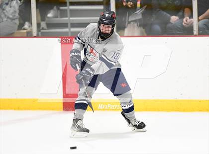 Thumbnail 3 in Kent vs. Avon Old Farms (Avon Christmas Classic Final) photogallery.