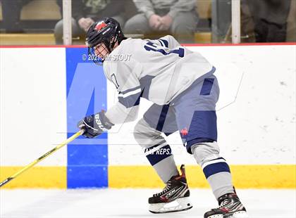 Thumbnail 3 in Kent vs. Avon Old Farms (Avon Christmas Classic Final) photogallery.