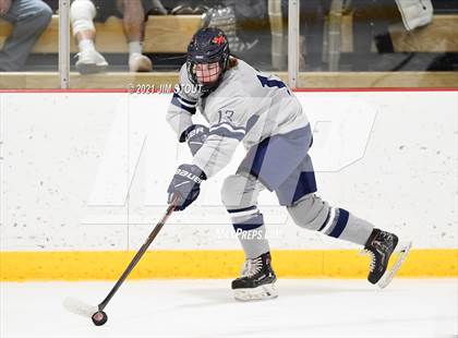 Thumbnail 2 in Kent vs. Avon Old Farms (Avon Christmas Classic Final) photogallery.