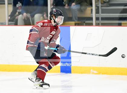Thumbnail 2 in Kent vs. Avon Old Farms (Avon Christmas Classic Final) photogallery.