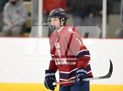Thumbnail 1 in Kent vs. Avon Old Farms (Avon Christmas Classic Final) photogallery.