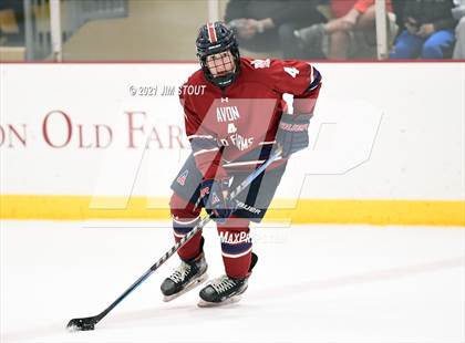 Thumbnail 2 in Kent vs. Avon Old Farms (Avon Christmas Classic Final) photogallery.