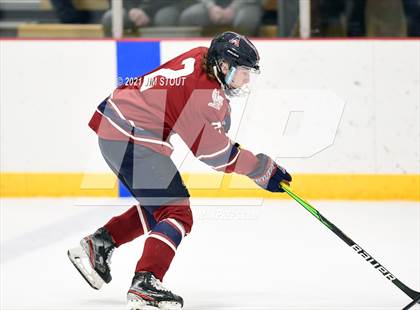 Thumbnail 1 in Kent vs. Avon Old Farms (Avon Christmas Classic Final) photogallery.