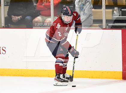 Thumbnail 2 in Kent vs. Avon Old Farms (Avon Christmas Classic Final) photogallery.