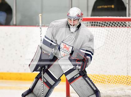 Thumbnail 1 in Kent vs. Avon Old Farms (Avon Christmas Classic Final) photogallery.