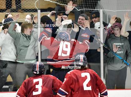 Thumbnail 2 in Kent vs. Avon Old Farms (Avon Christmas Classic Final) photogallery.