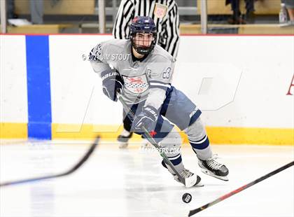 Thumbnail 2 in Kent vs. Avon Old Farms (Avon Christmas Classic Final) photogallery.