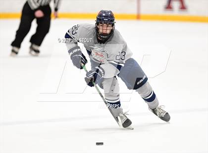 Thumbnail 1 in Kent vs. Avon Old Farms (Avon Christmas Classic Final) photogallery.