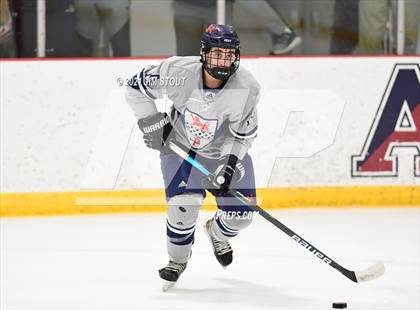 Thumbnail 2 in Kent vs. Avon Old Farms (Avon Christmas Classic Final) photogallery.
