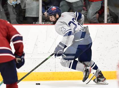 Thumbnail 3 in Kent vs. Avon Old Farms (Avon Christmas Classic Final) photogallery.