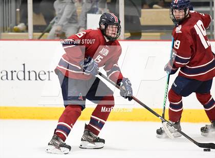 Thumbnail 2 in Kent vs. Avon Old Farms (Avon Christmas Classic Final) photogallery.