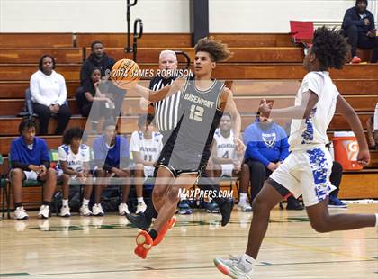 Thumbnail 3 in Matanzas vs Davenport (Martin Luther King Jr. Showcase) photogallery.