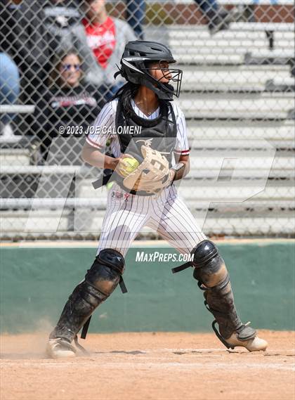 Thumbnail 3 in Marshall vs Churchill photogallery.