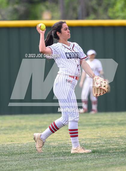 Thumbnail 2 in Marshall vs Churchill photogallery.