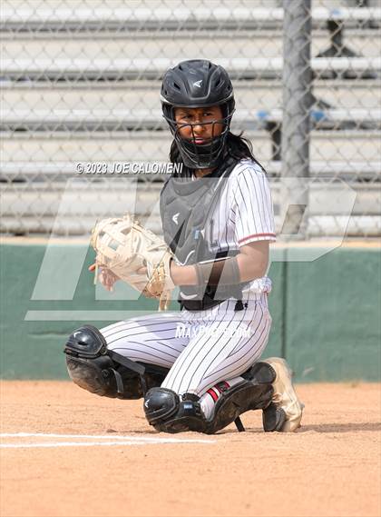 Thumbnail 3 in Marshall vs Churchill photogallery.