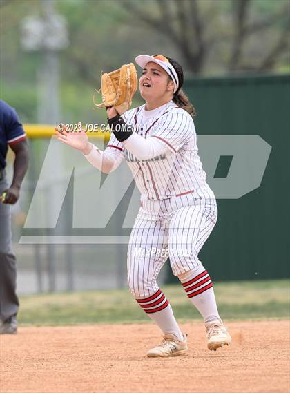 Thumbnail 2 in Marshall vs Churchill photogallery.