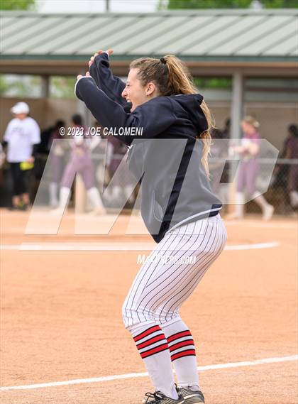 Thumbnail 2 in Marshall vs Churchill photogallery.