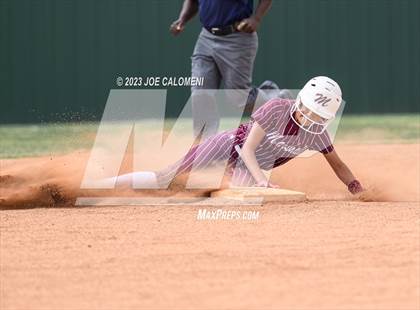 Thumbnail 1 in Marshall vs Churchill photogallery.