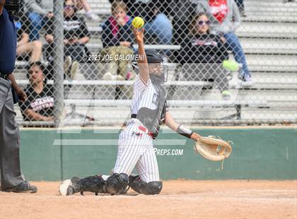 Thumbnail 3 in Marshall vs Churchill photogallery.