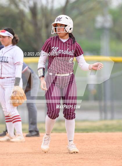 Thumbnail 2 in Marshall vs Churchill photogallery.