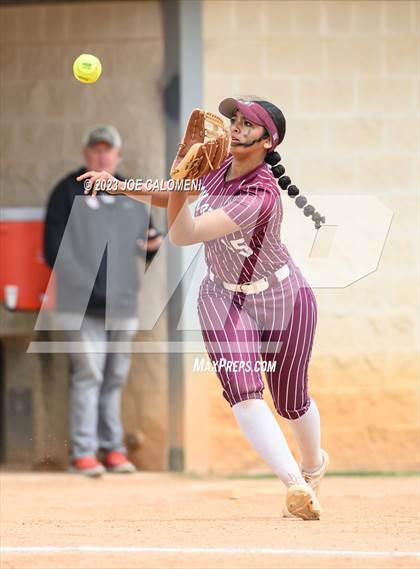 Thumbnail 2 in Marshall vs Churchill photogallery.