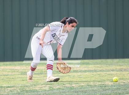 Thumbnail 3 in Marshall vs Churchill photogallery.