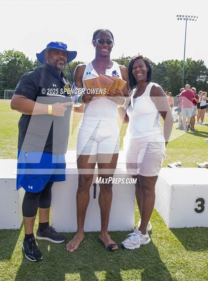 Thumbnail 1 in NCISAA D1 State Championships (Awards) photogallery.