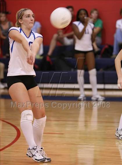 Thumbnail 2 in Vista Ridge vs. McCullum (Rebel Bash) photogallery.