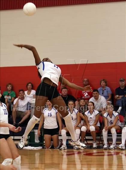 Thumbnail 2 in Vista Ridge vs. McCullum (Rebel Bash) photogallery.