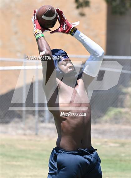 Thumbnail 3 in Sierra Canyon vs. Millikan (South County Tournament) photogallery.