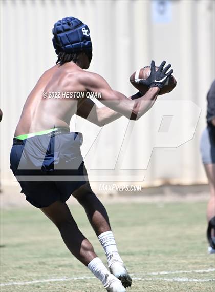 Thumbnail 1 in Sierra Canyon vs. Millikan (South County Tournament) photogallery.