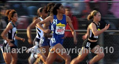Thumbnail 3 in Arcadia Invitational XXXIII photogallery.