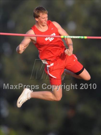 Thumbnail 2 in Arcadia Invitational XXXIII photogallery.