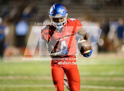 Thumbnail 1 in Santa Margarita @ Los Alamitos photogallery.