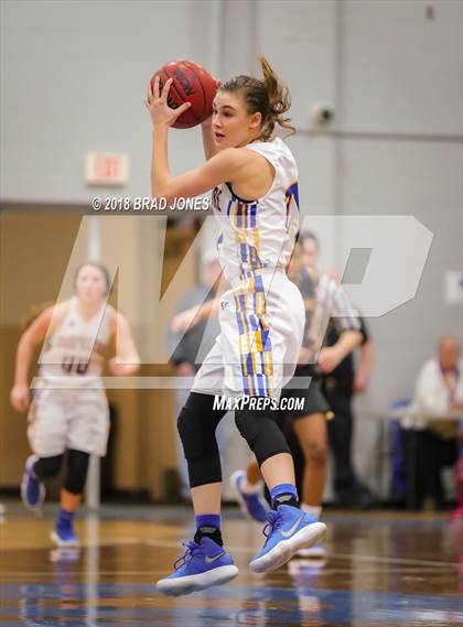 Thumbnail 2 in Clarksville Academy vs Goodpasture Christian (TSSAA District 4 Semifinal) photogallery.