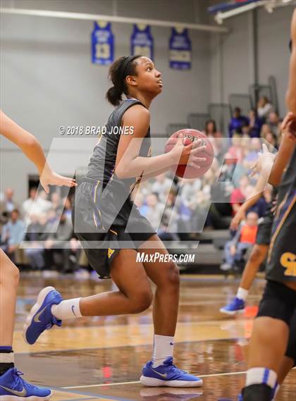 Thumbnail 2 in Clarksville Academy vs Goodpasture Christian (TSSAA District 4 Semifinal) photogallery.