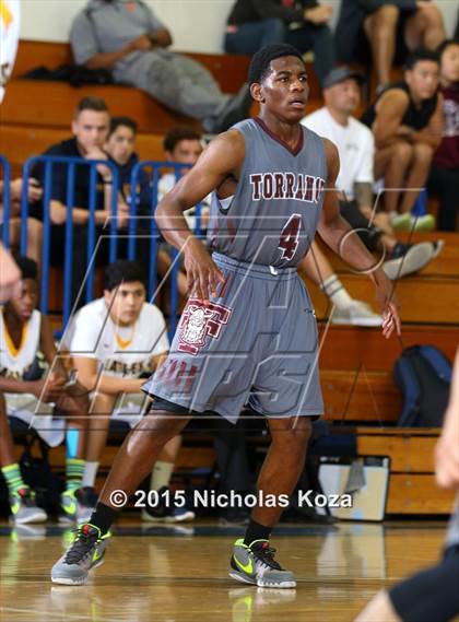 Thumbnail 3 in Torrance vs El Segundo (El Segundo Tournament) photogallery.