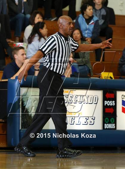 Thumbnail 1 in Torrance vs El Segundo (El Segundo Tournament) photogallery.