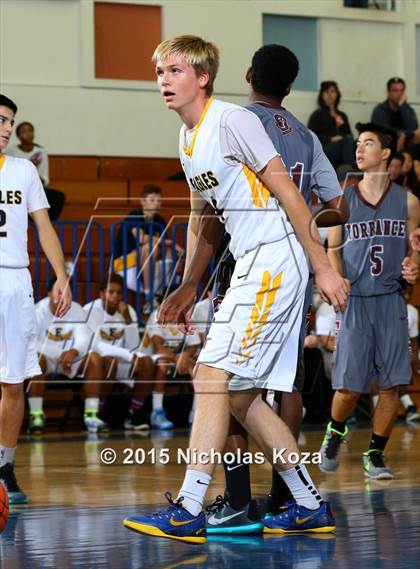 Thumbnail 2 in Torrance vs El Segundo (El Segundo Tournament) photogallery.