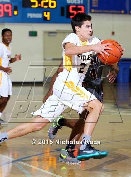 Thumbnail 2 in Torrance vs El Segundo (El Segundo Tournament) photogallery.