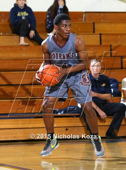 Thumbnail 2 in Torrance vs El Segundo (El Segundo Tournament) photogallery.