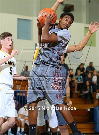 Thumbnail 2 in Torrance vs El Segundo (El Segundo Tournament) photogallery.