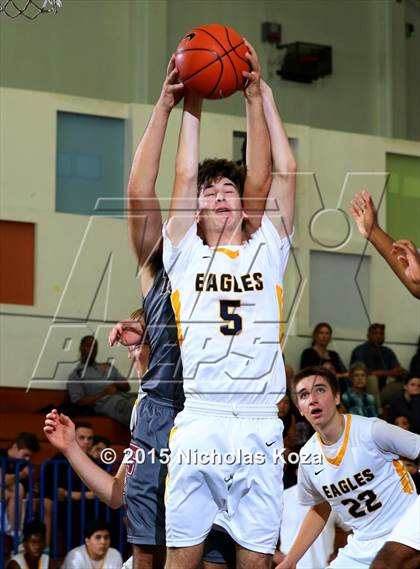 Thumbnail 1 in Torrance vs El Segundo (El Segundo Tournament) photogallery.